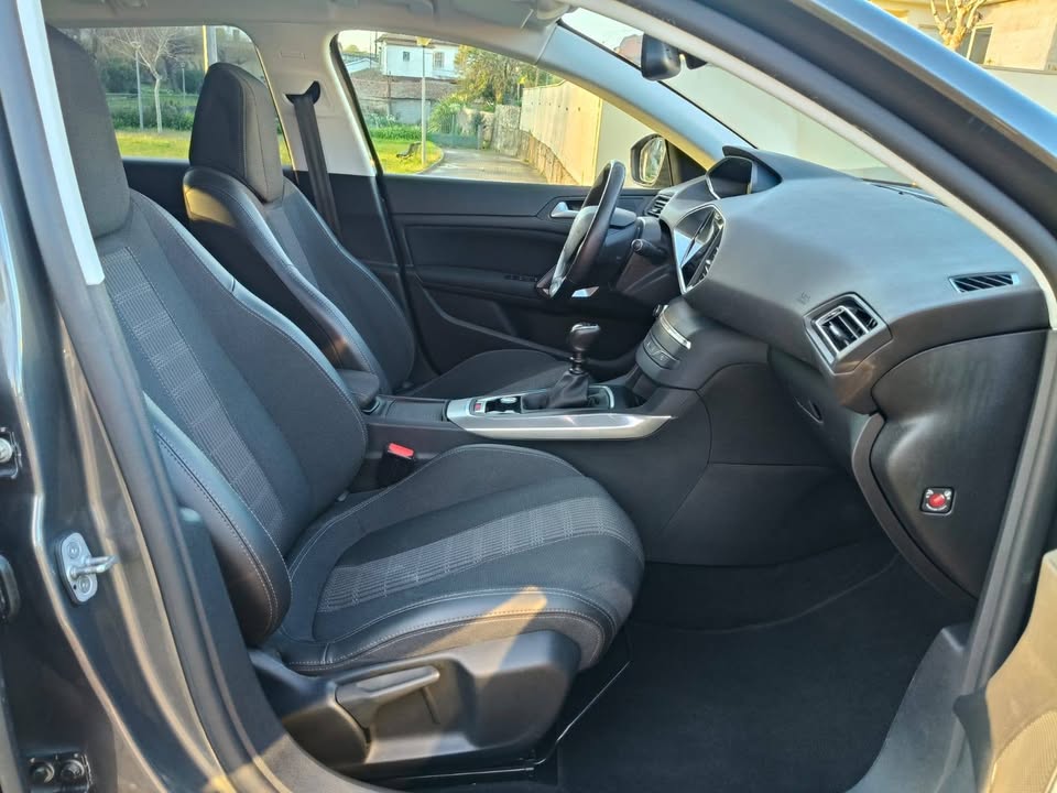 Foto Peugeot 308 SW -TGAPRT479