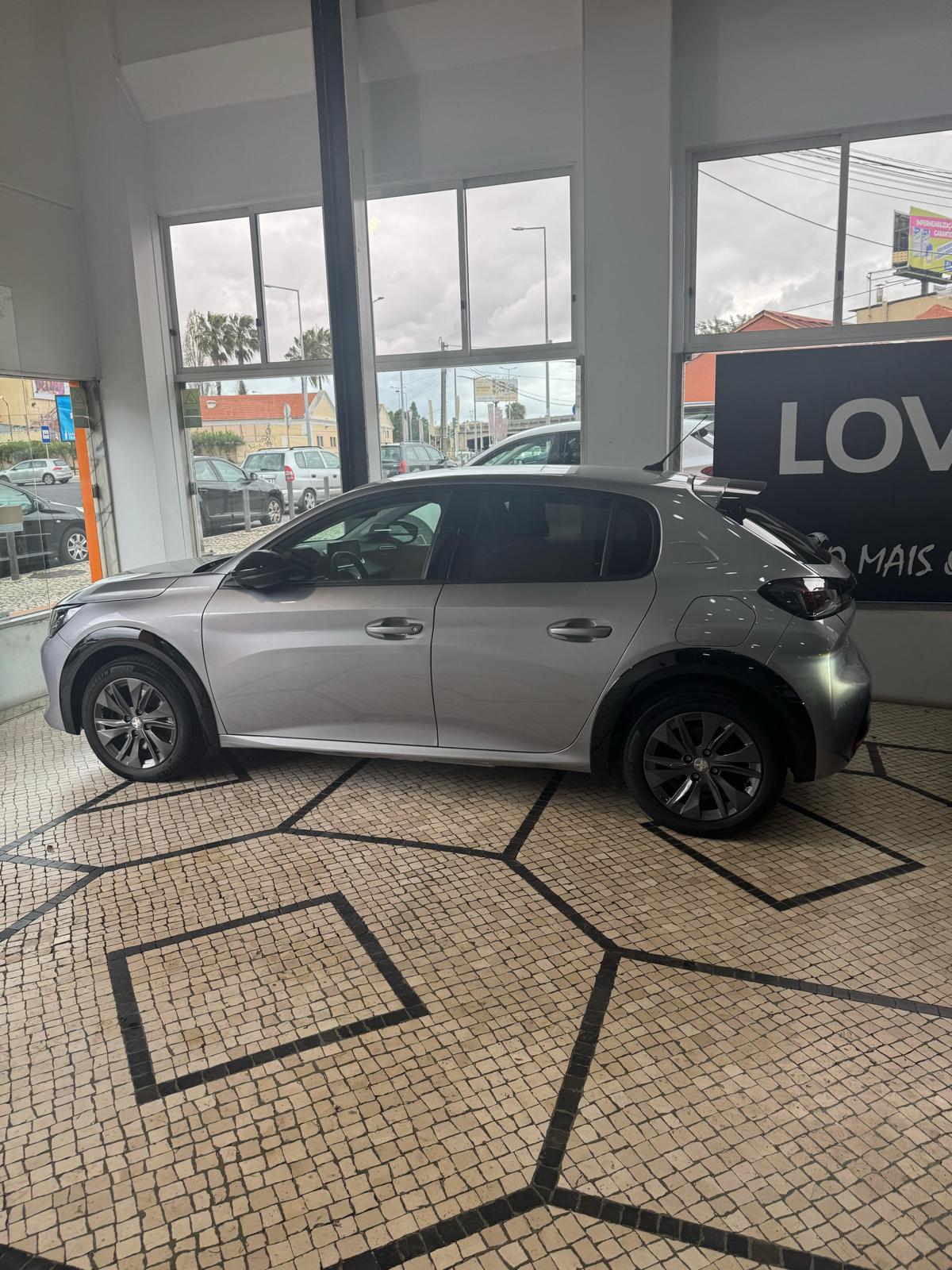 Foto Peugeot E-208 - TGAPRT507